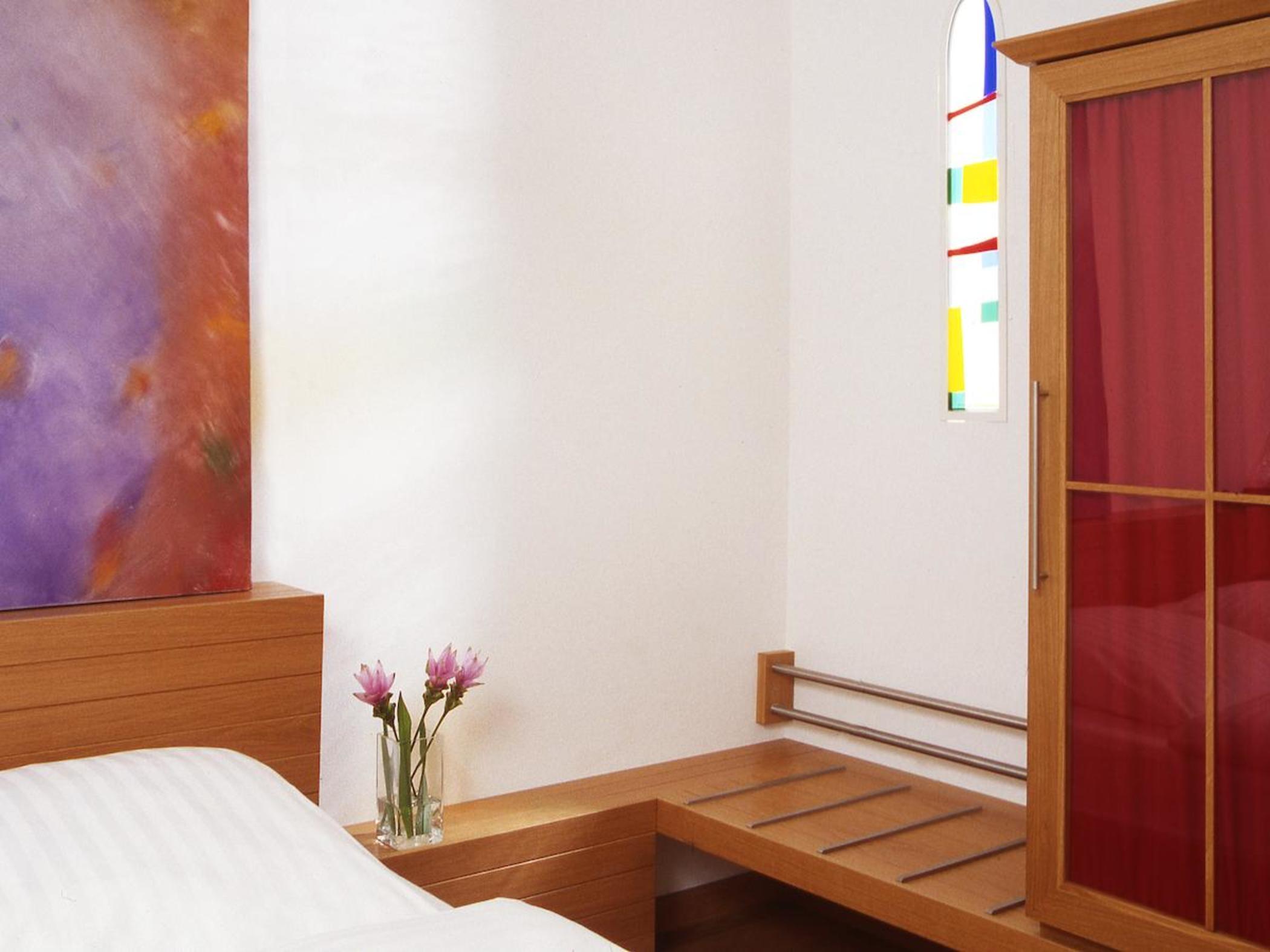 1st Creatif Elephant Hotel